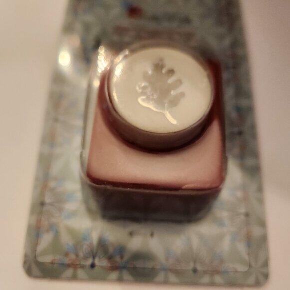 Oak Leaf Large Hole Punch Emagination paper Scrapbook Tree - Picture 3 of 6